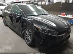 3KPF54AD0NE427097 2022 KIA FORTE