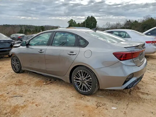 3KPF54AD0NE429254 2022 KIA FORTE - Image 2