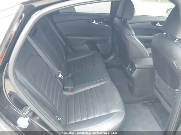 3KPF54AD0NE435099 2022 KIA FORTE - Image 8