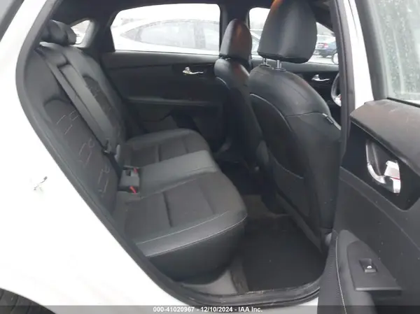 3KPF54AD0NE435491 2022 KIA FORTE - Image 8