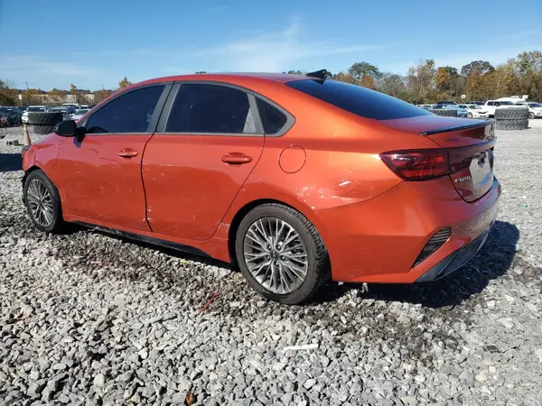 3KPF54AD0NE437810 2022 KIA FORTE - Image 2