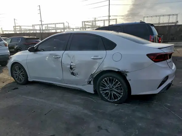 3KPF54AD0NE438004 2022 KIA FORTE - Image 2