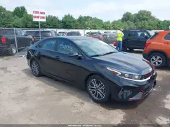 3KPF54AD0NE438455 2022 KIA FORTE