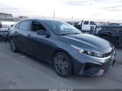 3KPF54AD0NE440352 2022 KIA FORTE