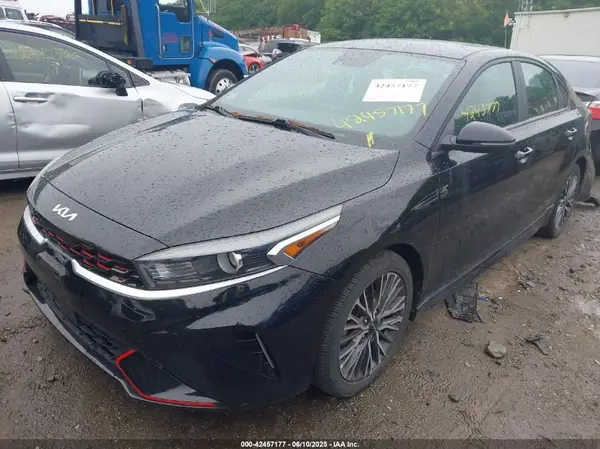 3KPF54AD0NE444708 2022 KIA FORTE - Image 2