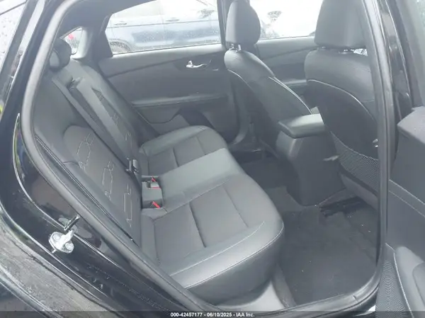 3KPF54AD0NE444708 2022 KIA FORTE - Image 8
