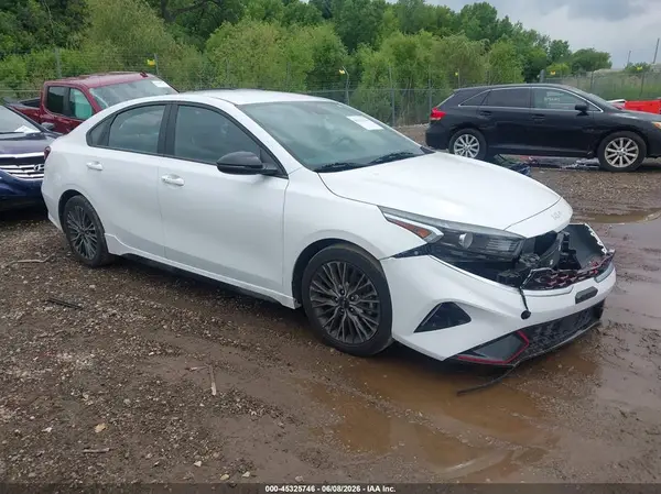 3KPF54AD0NE445678 2022 KIA FORTE - Image 1