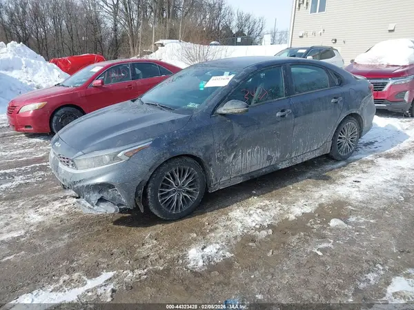3KPF54AD0NE450721 2022 KIA FORTE - Image 2
