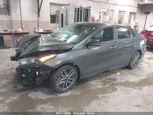 3KPF54AD0NE450850 2022 KIA FORTE - Image 2