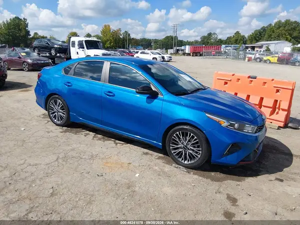 3KPF54AD0NE454817 2022 KIA FORTE - Image 1