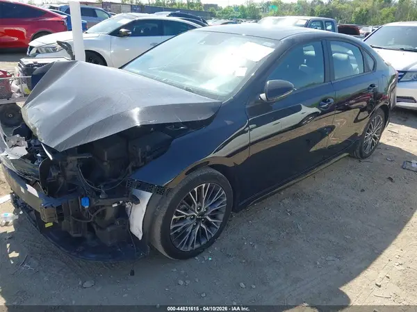 3KPF54AD0NE458981 2022 KIA FORTE - Image 2