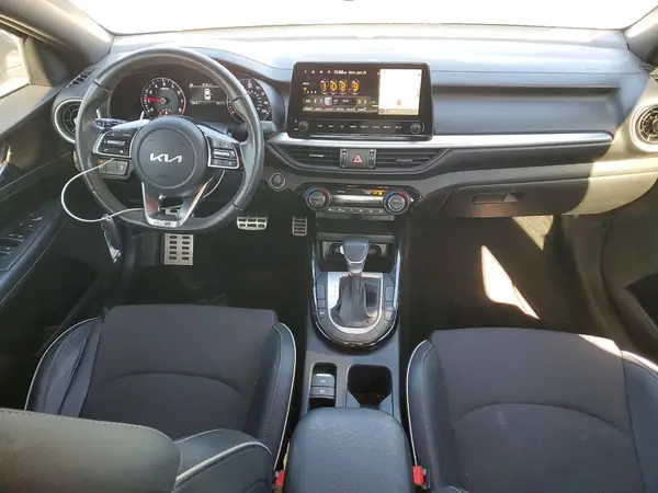 3KPF54AD0NE459340 2022 KIA FORTE - Image 8