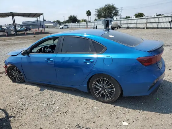 3KPF54AD0NE469429 2022 KIA FORTE - Image 2