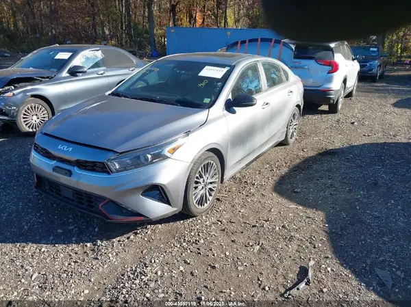 3KPF54AD0NE477739 2022 KIA FORTE - Image 2