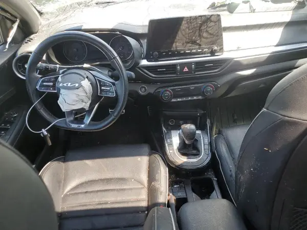 3KPF54AD0NE478552 2022 KIA FORTE - Image 8