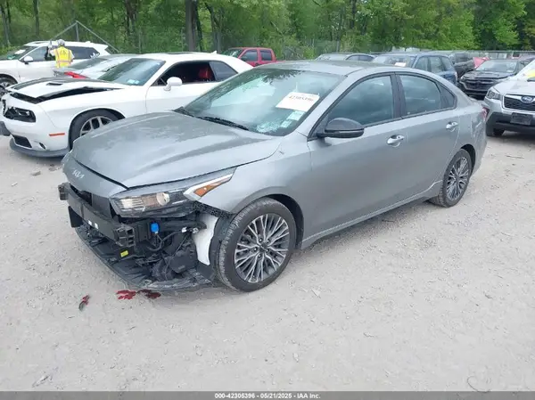 3KPF54AD0NE486182 2022 KIA FORTE - Image 2