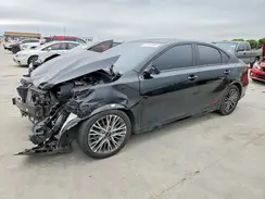 3KPF54AD0NE489230 2022 KIA FORTE