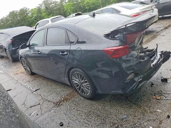 3KPF54AD0NE489521 2022 KIA FORTE - Image 2