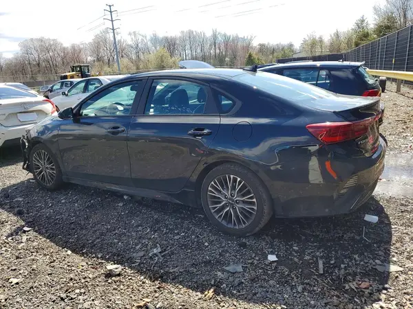 3KPF54AD0NE490037 2022 KIA FORTE - Image 2