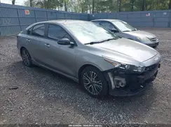 3KPF54AD0NE490720 2022 KIA FORTE