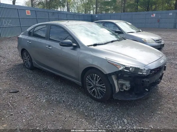 3KPF54AD0NE490720 2022 KIA FORTE - Image 1