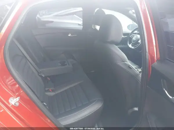 3KPF54AD0NE491379 2022 KIA FORTE - Image 8