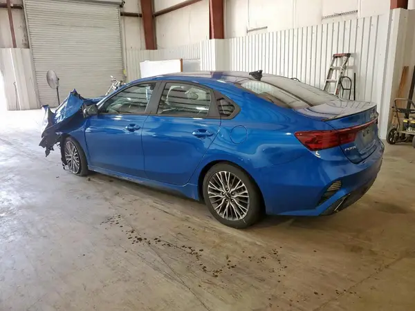 3KPF54AD0NE491849 2022 KIA FORTE - Image 2