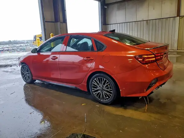 3KPF54AD0NE492063 2022 KIA FORTE - Image 2
