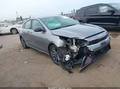 3KPF54AD0NE498526 2022 KIA FORTE