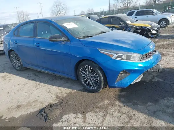 3KPF54AD0NE499854 2022 KIA FORTE - Image 1