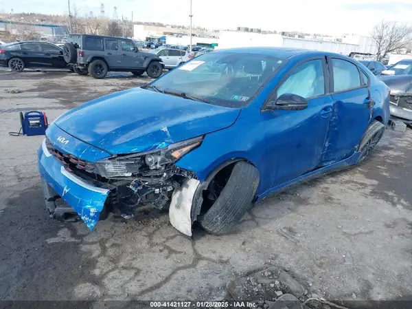 3KPF54AD0NE499854 2022 KIA FORTE - Image 2