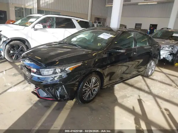 3KPF54AD0NE502879 2022 KIA FORTE - Image 2