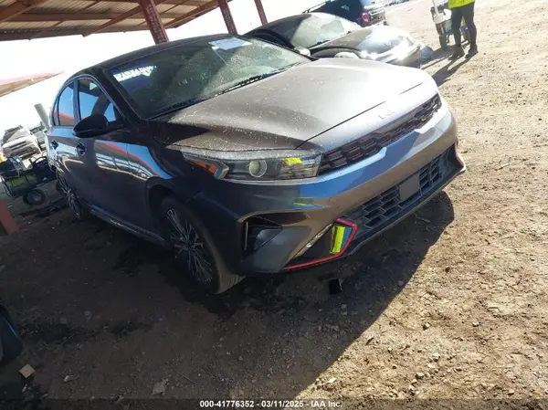 3KPF54AD0PE519040 2023 KIA FORTE - Image 1