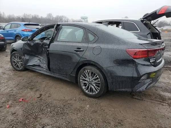 3KPF54AD0PE531043 2023 KIA FORTE - Image 2