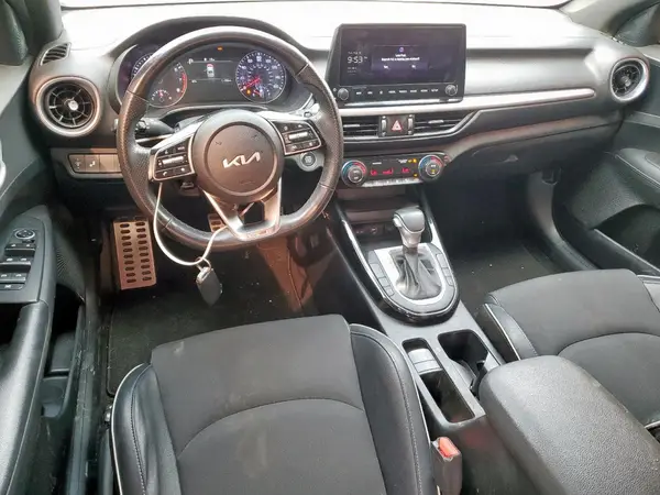 3KPF54AD0PE531303 2023 KIA FORTE - Image 8