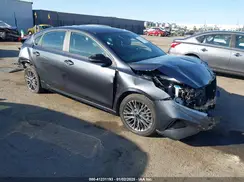 3KPF54AD0PE532693 2023 KIA FORTE