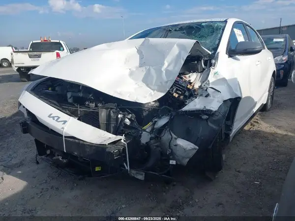 3KPF54AD0PE533147 2023 KIA FORTE - Image 2