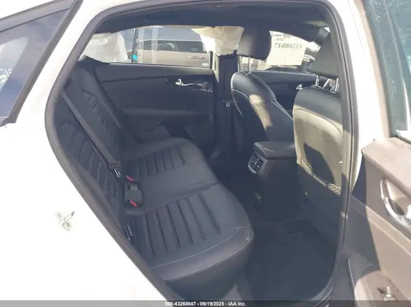 3KPF54AD0PE533147 2023 KIA FORTE - Image 8