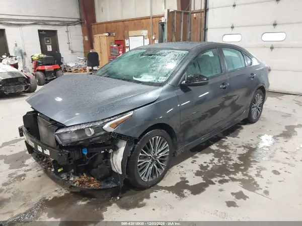 3KPF54AD0PE533228 2023 KIA FORTE - Image 2
