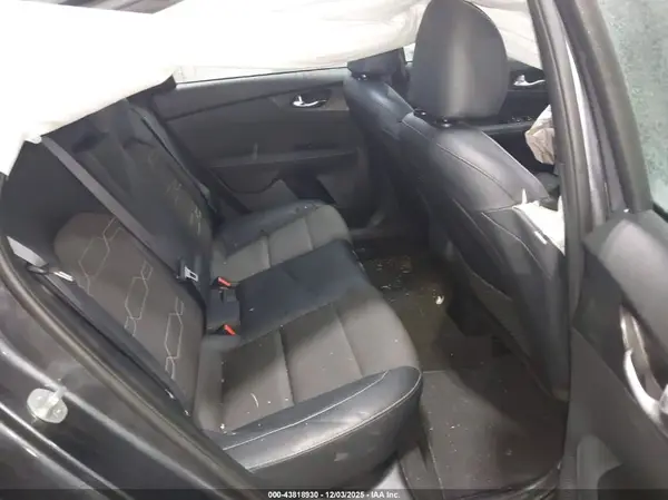 3KPF54AD0PE533228 2023 KIA FORTE - Image 8