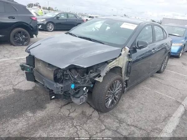 3KPF54AD0PE534329 2023 KIA FORTE - Image 2