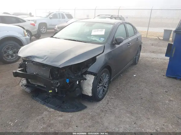 3KPF54AD0PE546321 2023 KIA FORTE - Image 2