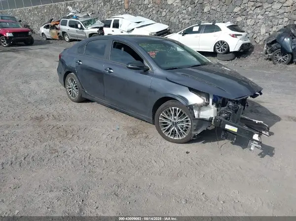 3KPF54AD0PE550207 2023 KIA FORTE - Image 1