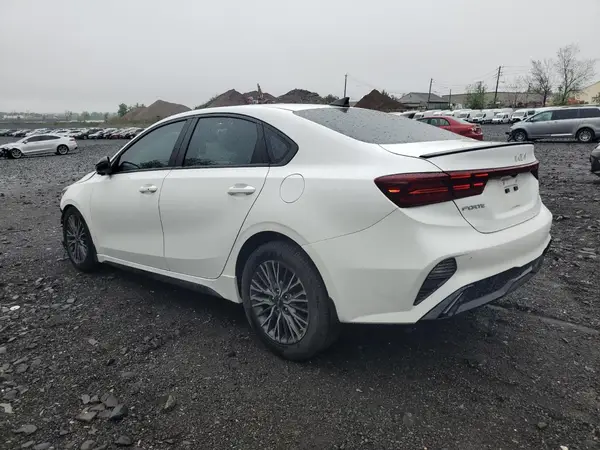3KPF54AD0PE568643 2023 KIA FORTE - Image 2