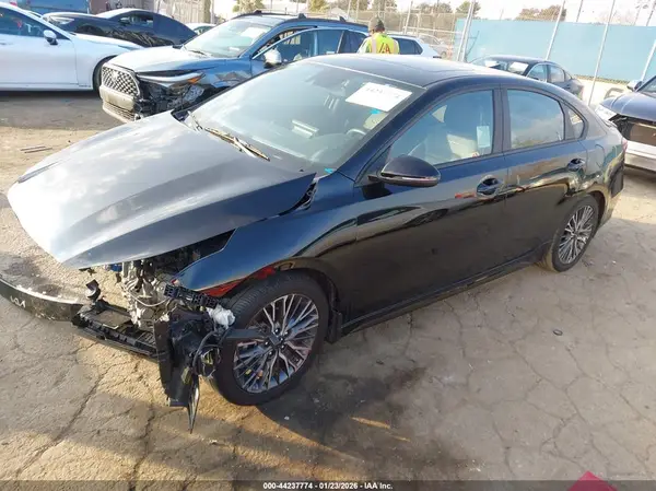 3KPF54AD0PE575950 2023 KIA FORTE - Image 2