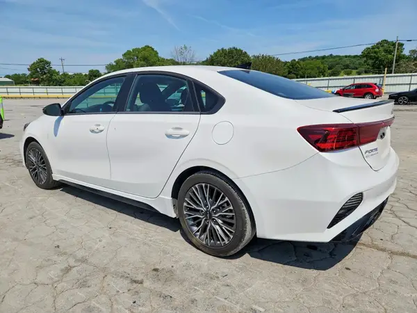 3KPF54AD0PE575995 2023 KIA FORTE - Image 2