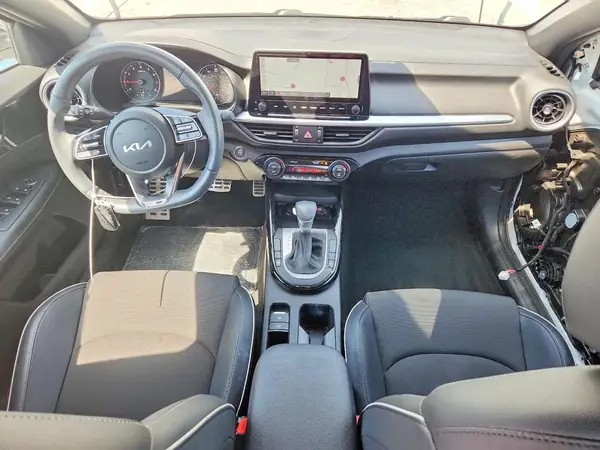 3KPF54AD0PE575995 2023 KIA FORTE - Image 8