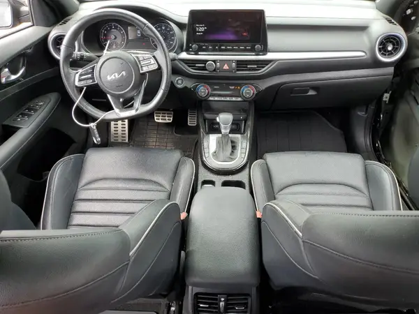 3KPF54AD0PE577813 2023 KIA FORTE - Image 8