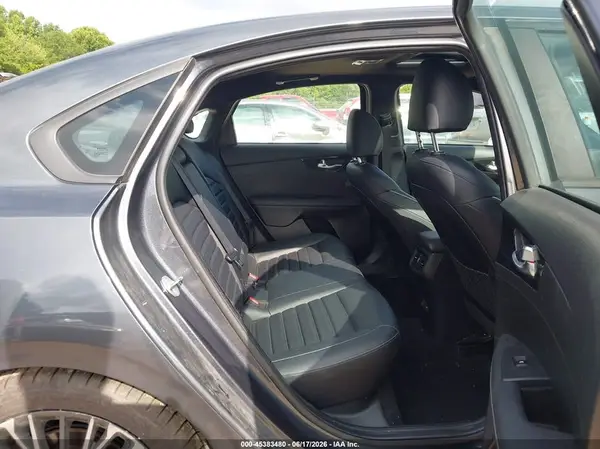 3KPF54AD0PE578668 2023 KIA FORTE - Image 8
