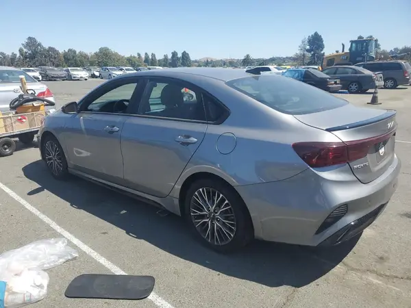 3KPF54AD0PE580744 2023 KIA FORTE - Image 2